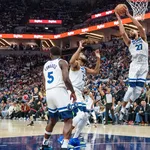 NBA: Jogador dos Wolves sai do banco e resolve partida contra Heat