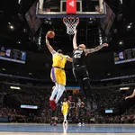 NBA: Grizzlies empatam s&eacute;rie com Lakers apesar de outra marca defensiva de Davis
