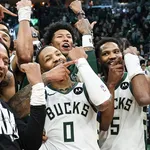 NBA: Bucks vencem no estouro do rel&oacute;gio com Damian Lillard