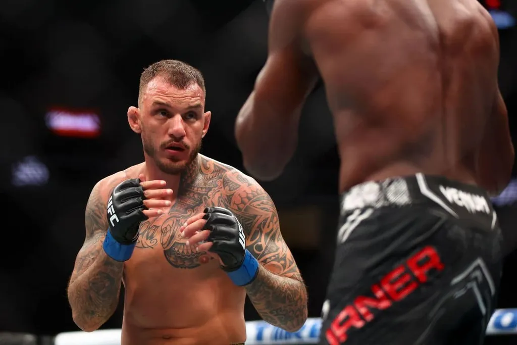 UFC 300: com nocautes de Moicano e Diego Lopes, brasileiros dominam card preliminar