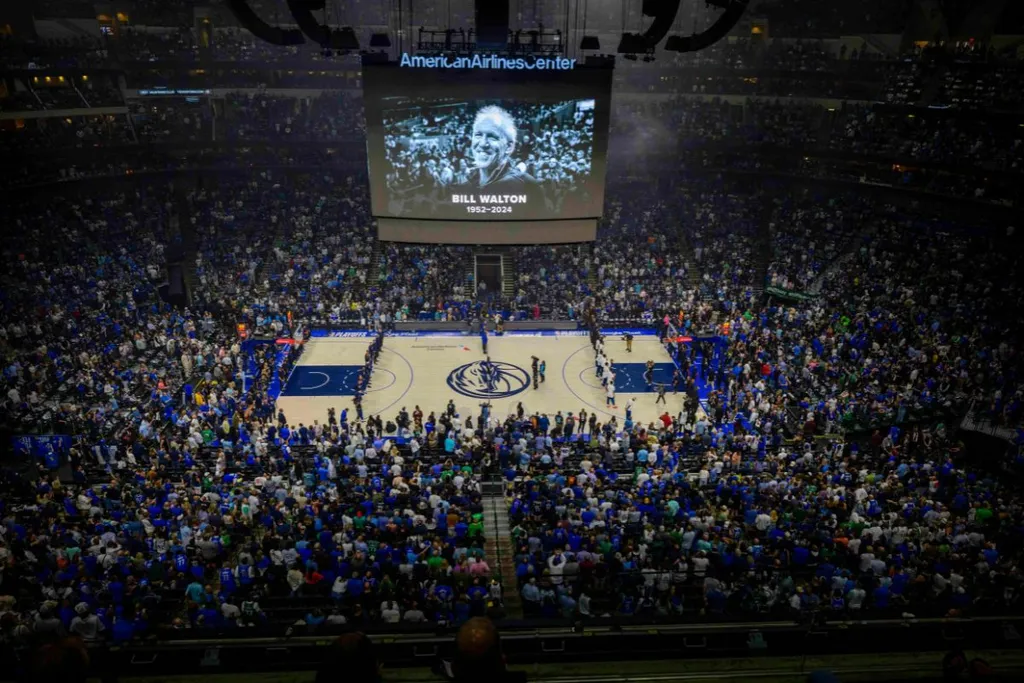 NBA: Quem foi Bill Walton, nome que est&aacute; na camisa dos Celtics nas finais