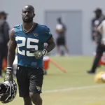 NFL: Ex-jogador dos Raiders, DJ Hayden morre em acidente de carro