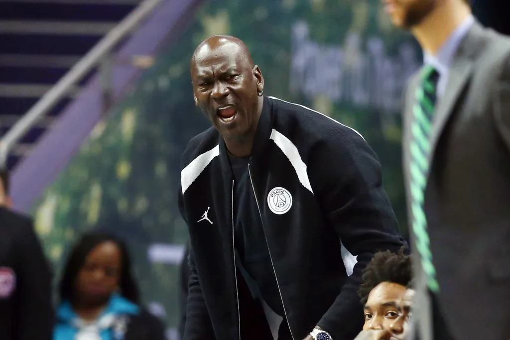 NBA: s&oacute; um time foi contra a venda da franquia de Michael Jordan