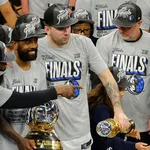 Finais NBA: Mavs repetem feito hist&oacute;rico de Rockets e Lakers em ano de t&iacute;tulo