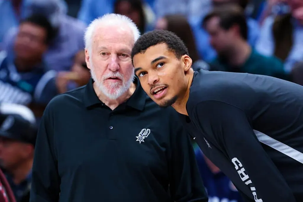 NBA: Embiid elogia e manda conselho importante para Wembanyama