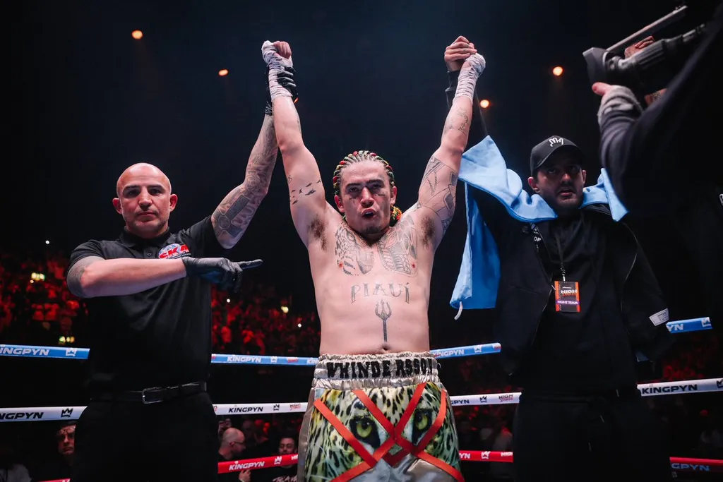 Whindersson Nunes choca com revela&ccedil;&atilde;o sobre dinheiro recebido no boxe