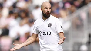 Gonzalo Higuaín – Notícias, estatísticas e salário