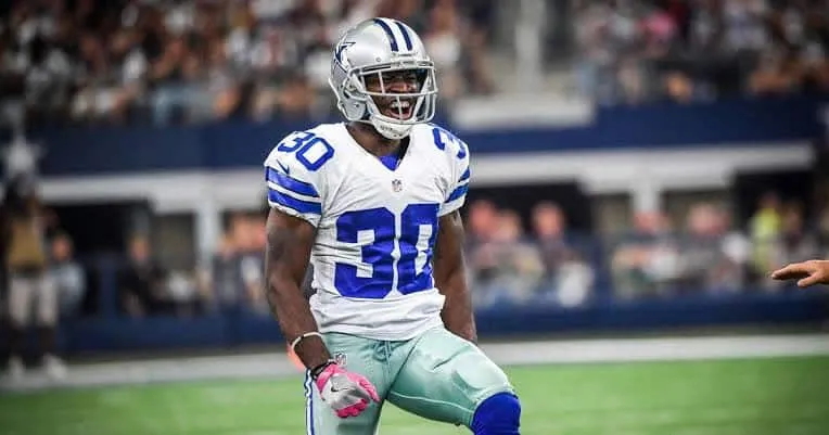 NFL: San Francisco 49ers assinam com veterano ex-Dallas Cowboys