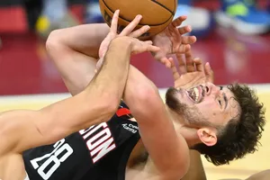 NBA: Em mais uma atuação preocupante, Rockets perdem para Pacers