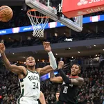 NBA: Giannis quebra recorde e leva bola para casa em total seguran&ccedil;a