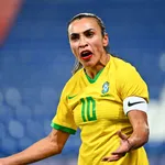 Quem &eacute; melhor no futebol feminino: Brasil ou Estados Unidos?