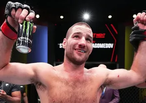 Sean Strickland é acusado de racismo e responde com declaração polêmica