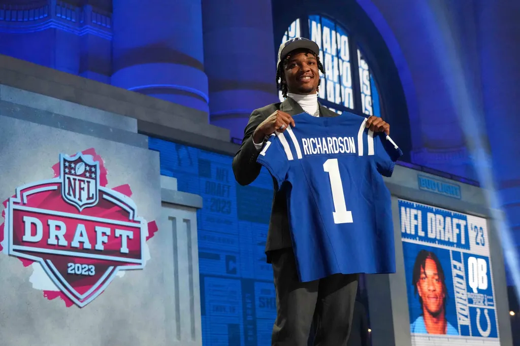 NFL: Cirurgia deve tirar Anthony Richardson do restante da temporada