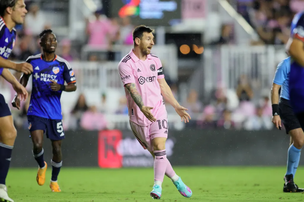 Em retorno de Messi, Inter Miami perde para o Cincinnati e est&aacute; eliminado da MLS
