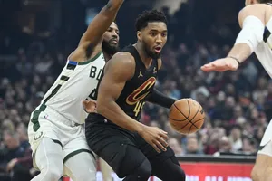 NBA: Bucks são atropelados por Cavaliers em show de Mitchell e Niang