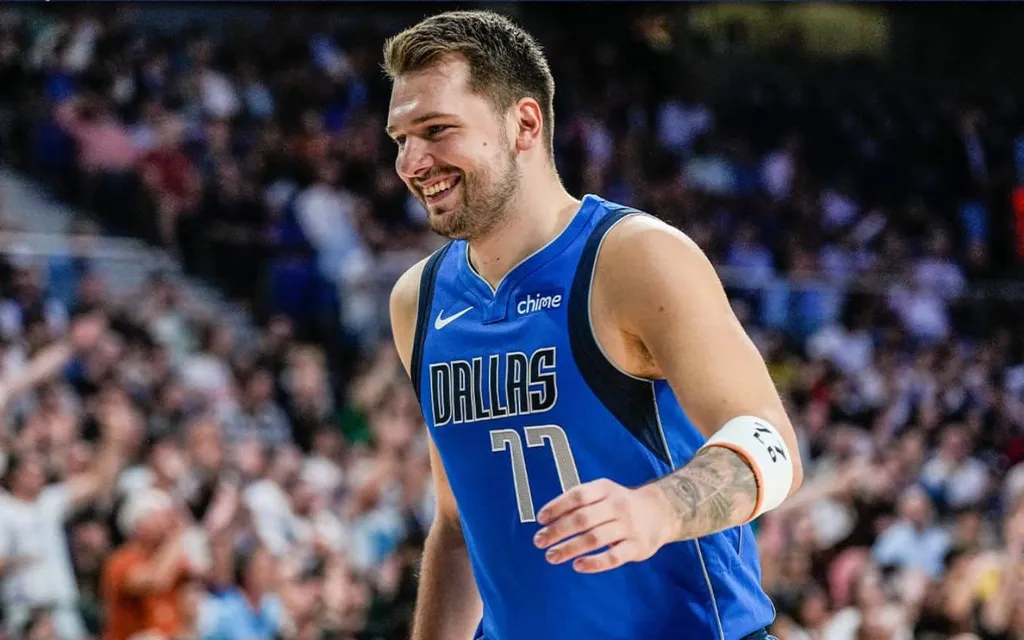 Sem lei do ex na NBA! Doncic volta &agrave; Espanha e v&ecirc; Real Madrid vencer os Mavs