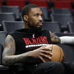 Damian Lillard se pronuncia pela 1&ordf; vez ap&oacute;s troca para os Bucks: &lsquo;Ansioso&rsquo;