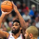 NBA: Joel Embiid tem atua&ccedil;&atilde;o &eacute;pica e aumenta chances de MVP da temporada