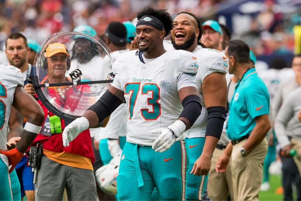 NFL: Dolphins fecham novo contrato milion&aacute;rio com Austin Jackson