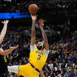 NBA Playoffs 2024: Lakers lideram todo o jogo, mas Nuggets vencem no &uacute;ltimo segundo em Jogo 2