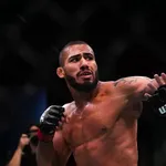 UFC Vegas 87: Vitor Petrino mant&eacute;m invencibilidade, vence e &lsquo;aposenta&rsquo; rival