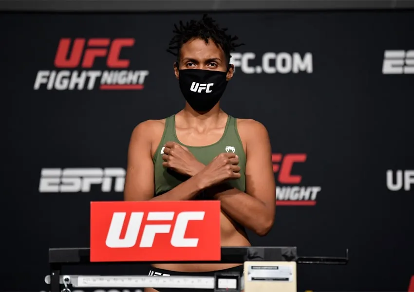Luana "Dread" Carolina (Foto: UFC/Divulga&ccedil;&atilde;o/Twitter)