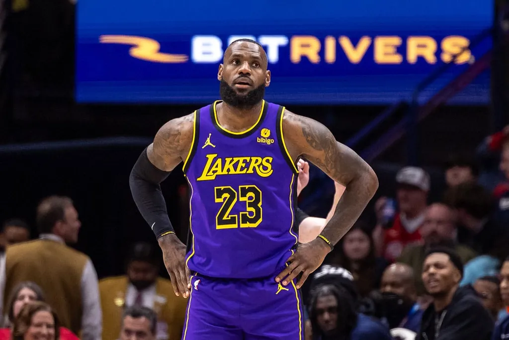 NBA: LeBron tenta, mas Lakers tem noite apagada e perde para os Pelicans
