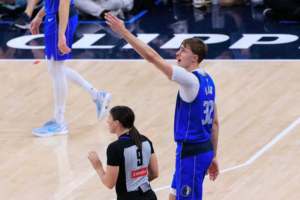 [NBA] Camara se impressiona com Lillard na volta ap&oacute;s les&atilde;o no Aquiles