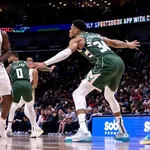 NBA: Zion ofusca Giannis e comanda vit&oacute;ria dos Pelicans sobre os Bucks