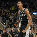 Resultados NBA 27/10: Spurs vencem Rockets com 1&ordm; duplo-duplo de Wembanyama