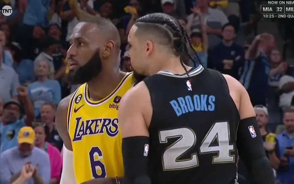 LeBron James &eacute; provocado por rival ap&oacute;s derrota dos Lakers: &lsquo;Est&aacute; velho&rsquo;