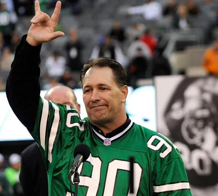 Dennis Byrd, ex-jogador dos Jets, morre em acidente de carro