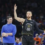 Klay bate recorde e Curry faz 40, mas Warriors perdem para Thunder