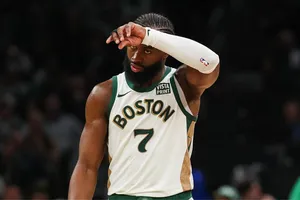 NBA: Celtics conseguem vitória apertada diante do Toronto Raptors