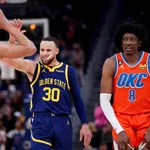 NBA: Warriors vencem Thunder e seguram posi&ccedil;&atilde;o nos playoffs