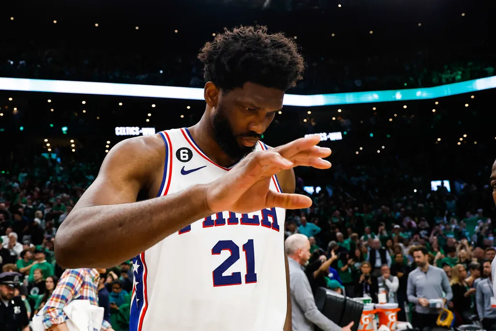 Mercado NBA: Joel Embiid ironiza trocas em meio &agrave; novela de Harden