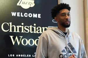 NBA: Principal reforço dos Lakers revela conversa que teve com técnico