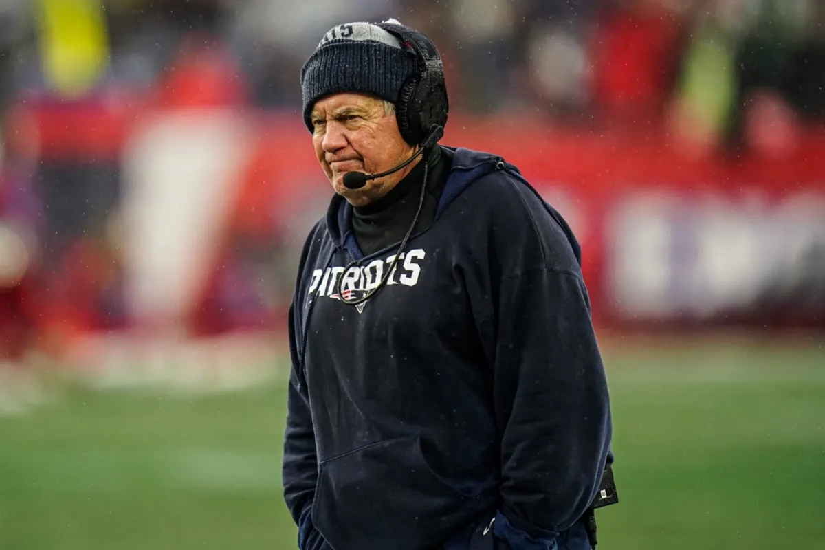 NFL: Patriots vencem Steelers e Belichick respira no comando do time