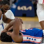 NBA: Warriors vencem 76ers e Embiid vira &lsquo;dor de cabe&ccedil;a&rsquo; para os playoffs