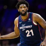MVP de novo? Joel Embiid emplaca temporada hist&oacute;rica na NBA