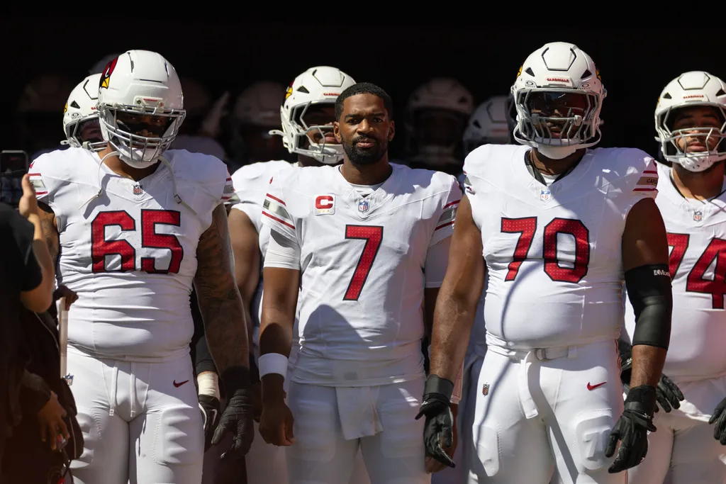 [NFL] Relat&oacute;rio de les&otilde;es: Paris Johnson Jr. e Donovan Jackson fora da temporada