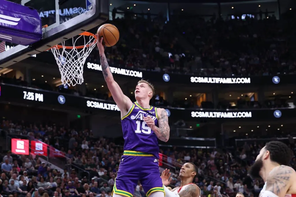 NBA: Samanic brilha e Utah Jazz volta a vencer ap&oacute;s mais de um m&ecirc;s