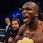 Boxe: KSI enfrenta algoz de Jake Paul em luta pol&ecirc;mica