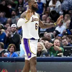 NBA: LeBron James treina, mas faz mistério sobre volta aos Lakers