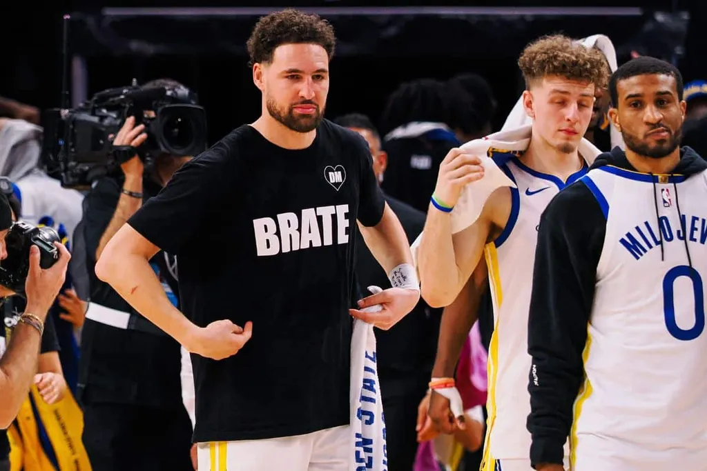 &Iacute;dolo dos Warriors, Klay Thompson desabafa sobre ser reserva: &lsquo;&Eacute; dif&iacute;cil&rsquo;
