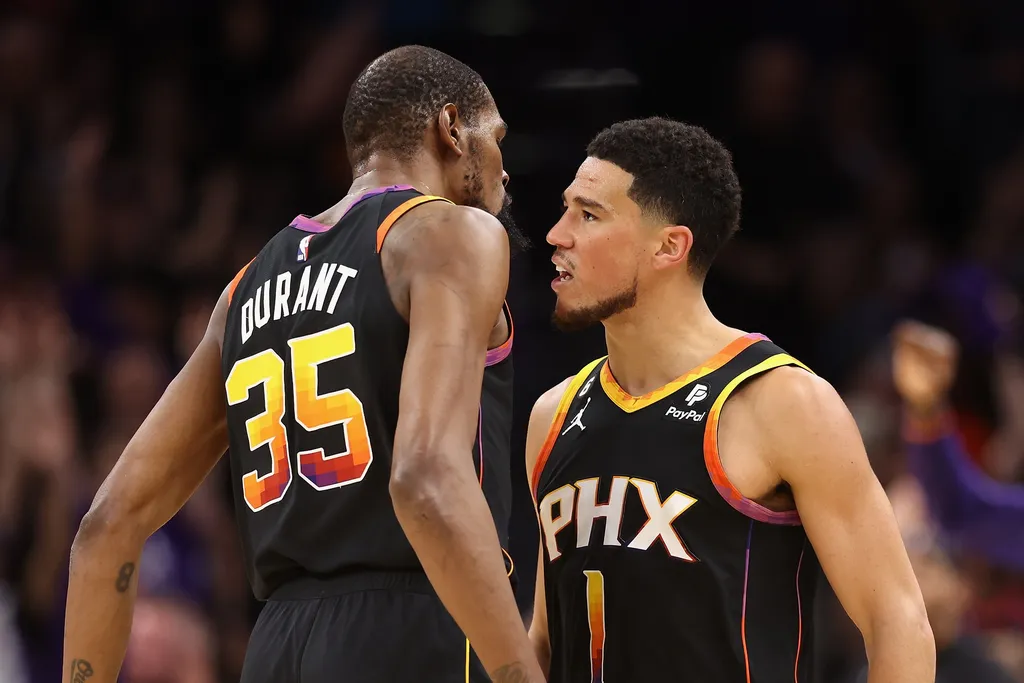 NBA Playoffs: Booker e Durant fazem hist&oacute;ria com 86 pontos sobre Nuggets