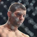 UFC Vegas 88: Thiago Mois&eacute;s maltrata advers&aacute;rio e vence por nocaute