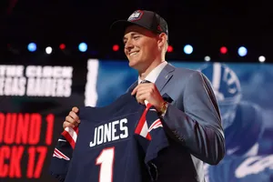 Patriots selecionam Mac Jones com a sua primeira escolha no Draft de 2021