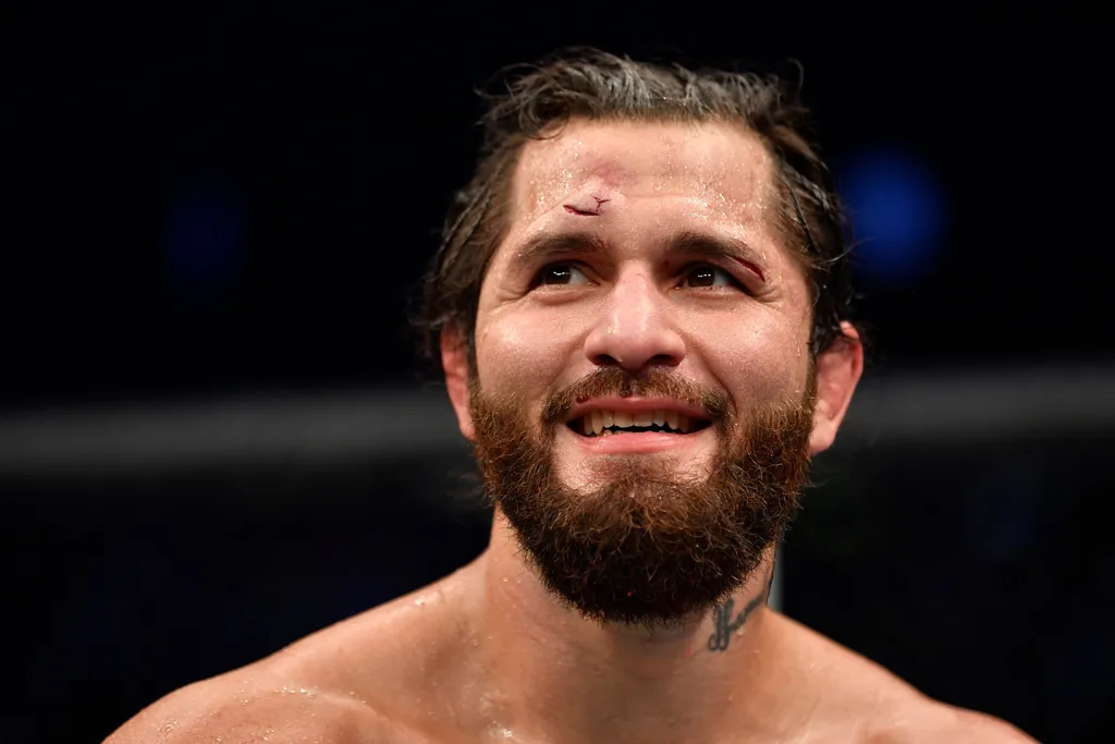 UFC: pol&ecirc;mico lutador esquece brasileiro e faz amea&ccedil;a s&eacute;ria contra rival