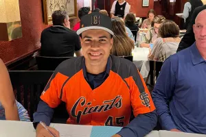 MLB: San Francisco Giants assina com jogador brasileiro de 16 anos